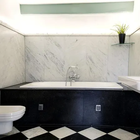 Modern Canal House Loft - Center