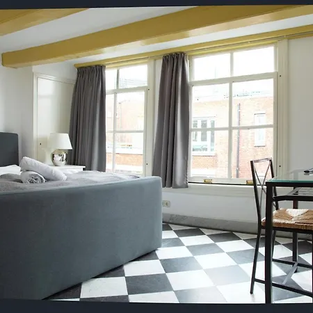 Modern Canal House Loft - Center Amsterdam