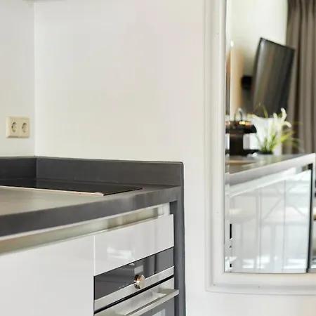 Гостевой дом Modern Canal House Loft - Center Амстердам