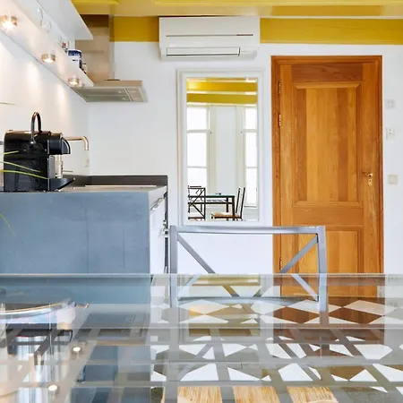 Bed & Breakfast Modern Canal House Loft - Center